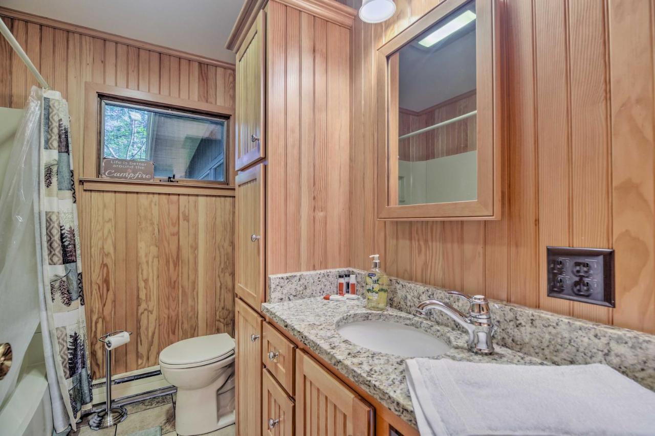 Cozy Adirondacks Cabin Walk To Lake Eaton! Jay Exteriér fotografie